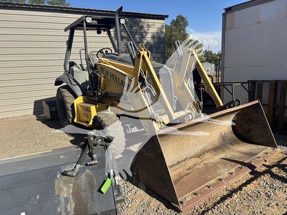 2017 NEW HOLLAND U80C W003766A