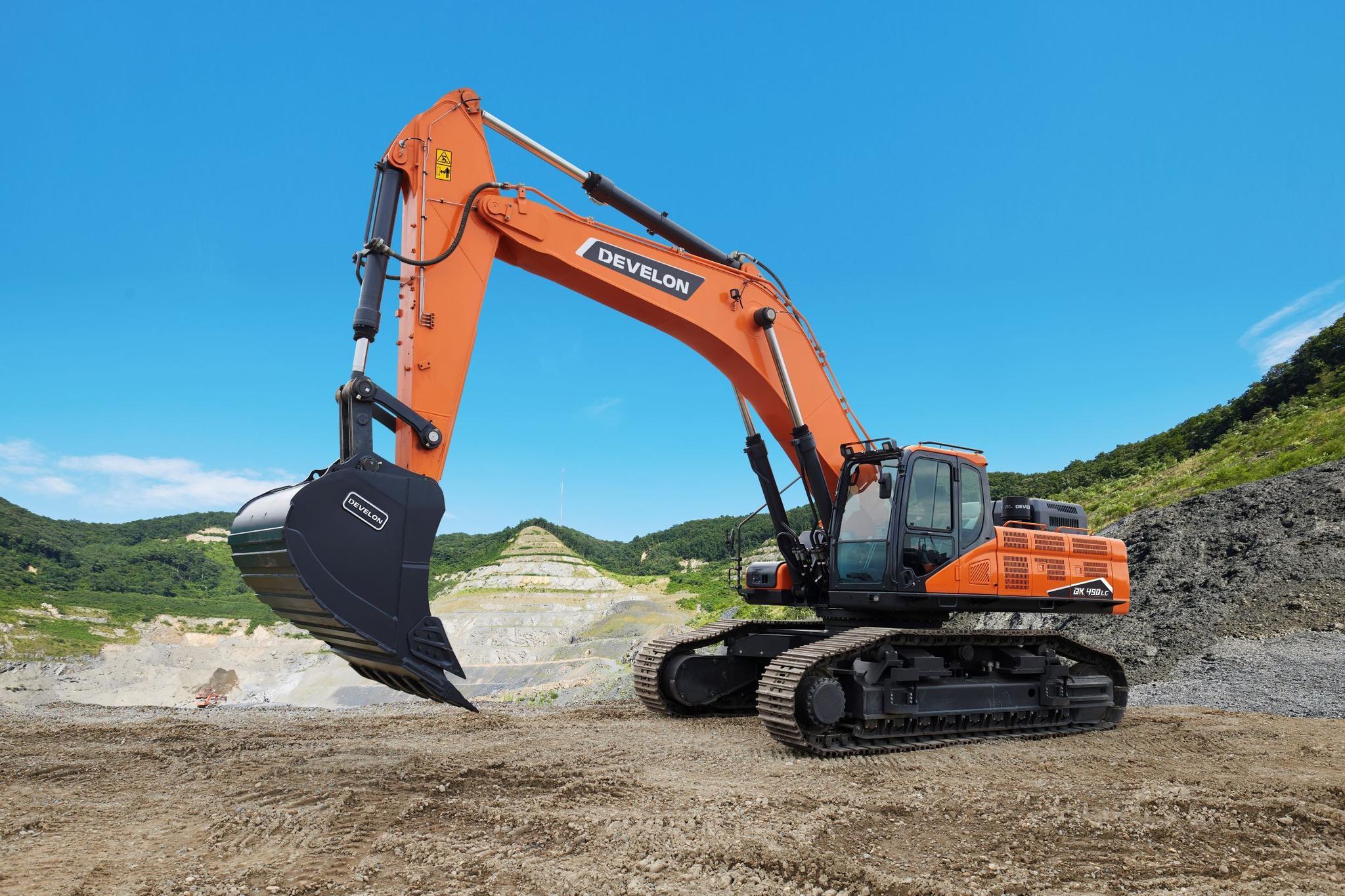 DX490LC Extreme-Duty Excavator for Mining & Major Infrastructure