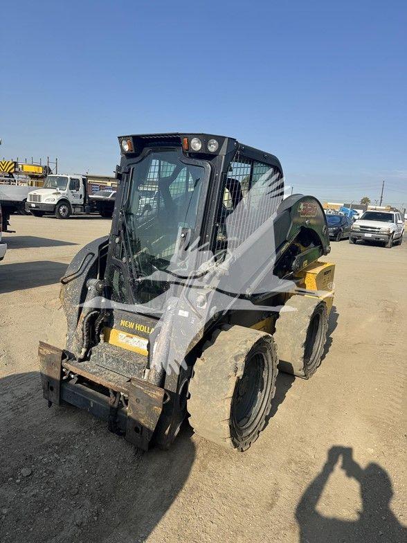 2020 NEW HOLLAND L328 W003892