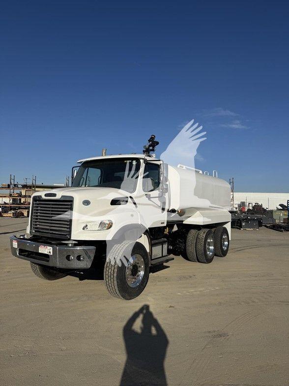 2012 FREIGHTLINER BUSINESS CLASS M2 100 W003858